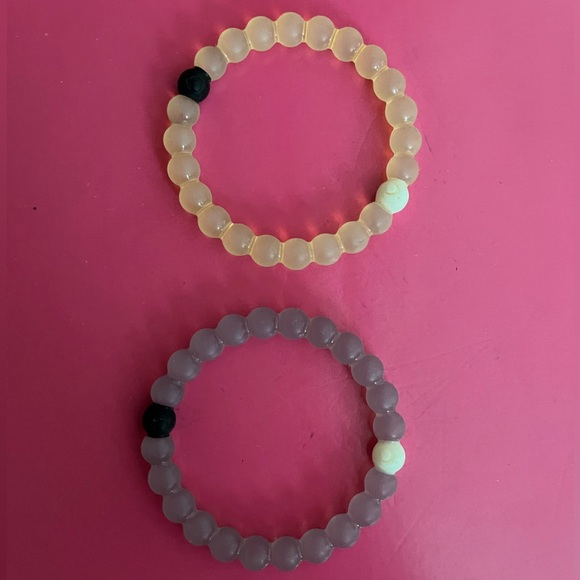 White and purple Lokai bracelets - Picture 2 of 2